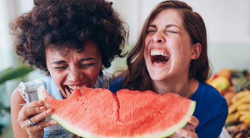 Itheann cailíní watermelon